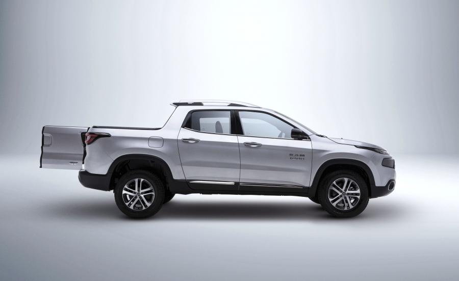  Ram 1000 Laramie 2019 года  (фото 4 из 9)
